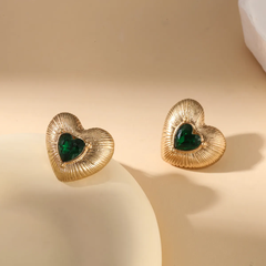 Emerald heart elegance