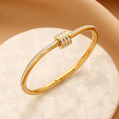 Twisted sparkle bracelet