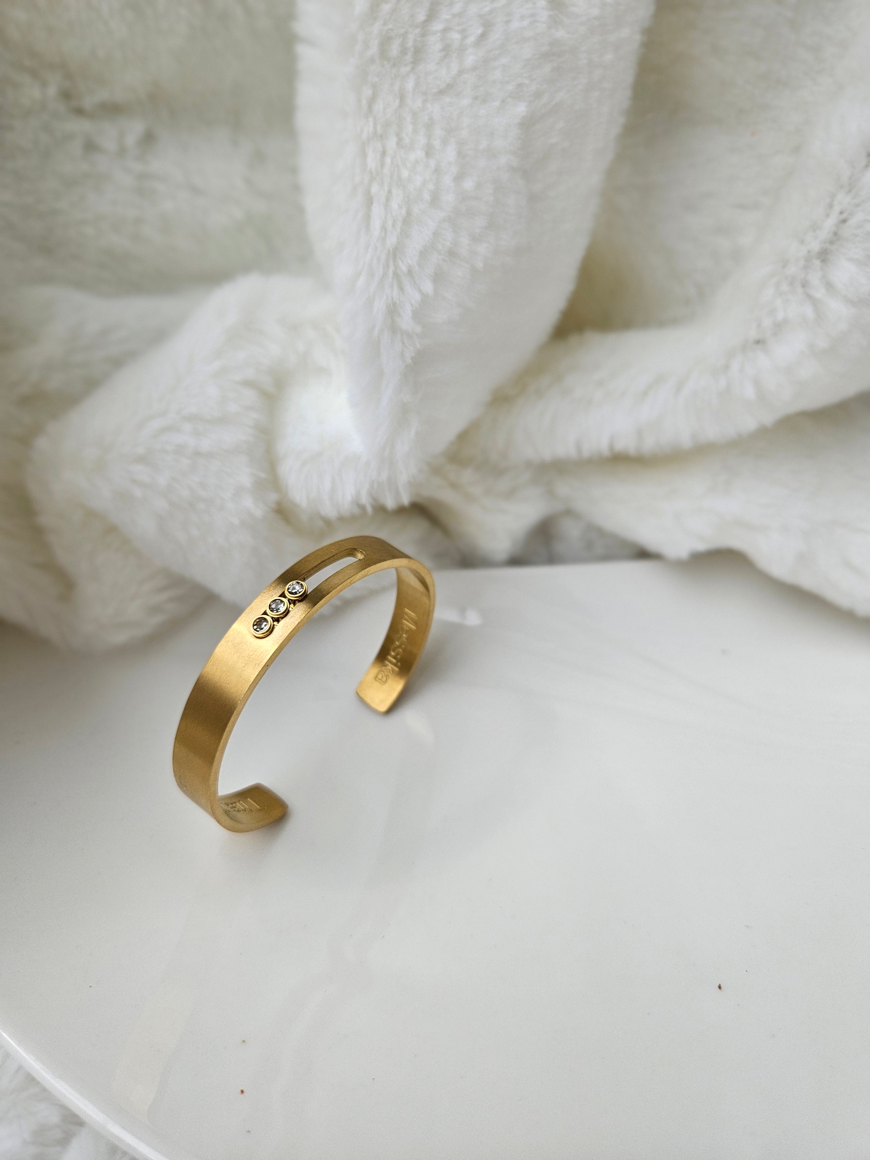 Play bracelet